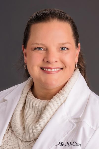 Mandy Hayes, MD headshot